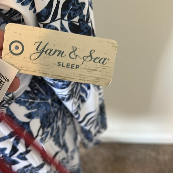 NWT Yarn & Sea Sleep Robe, Size X-Small - Picture 7 of 10